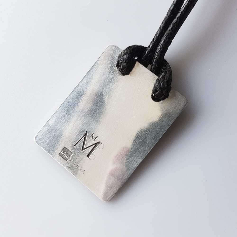 Grawer na srebrnej blaszce