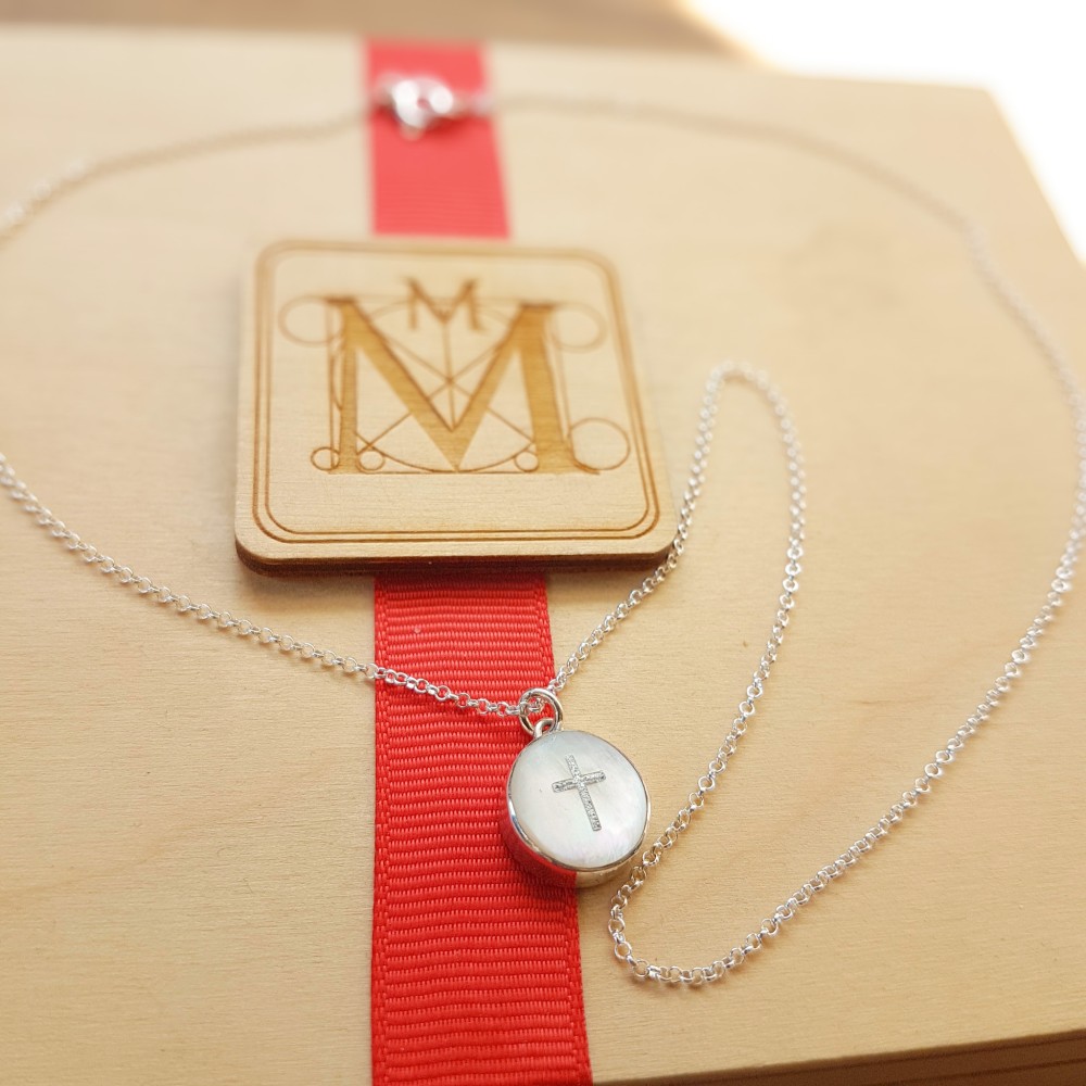 Naszyjnik Perła z Krzyżykiem VIV