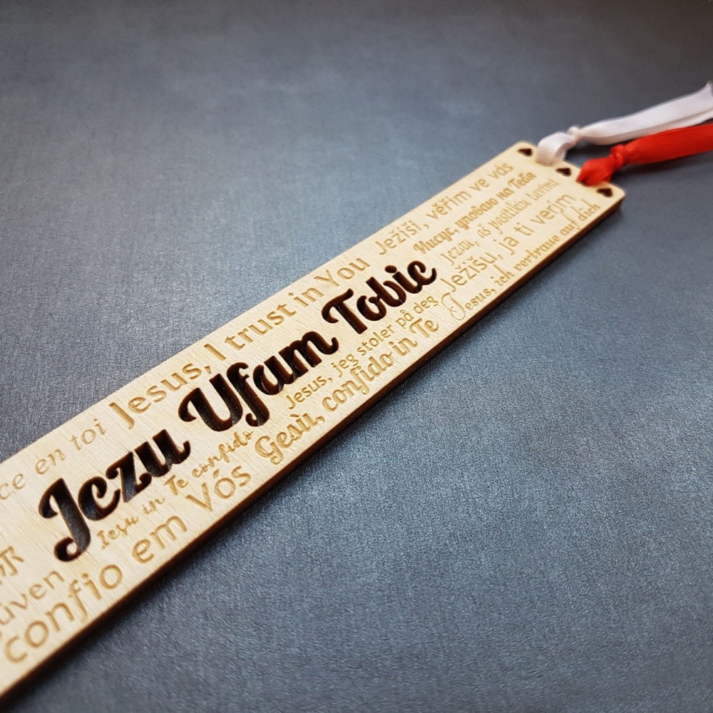 Drewniana zakładka z cytatem „Jezu Ufam Tobie”